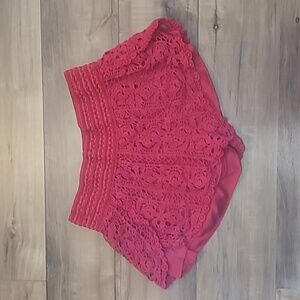 Rue 21 red crochet shorts stretchy elastic waist boho festival edm size large